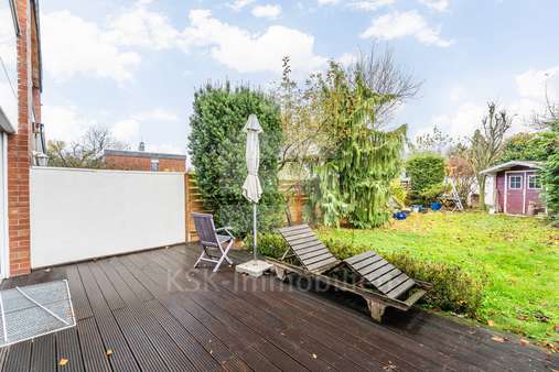 Terrasse  - Reihenmittelhaus in 50997 Köln / Rondorf mit 116m² kaufen