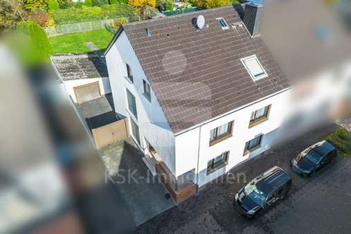 Drohne - Einfamilienhaus in 50259 Pulheim mit 202m² kaufen