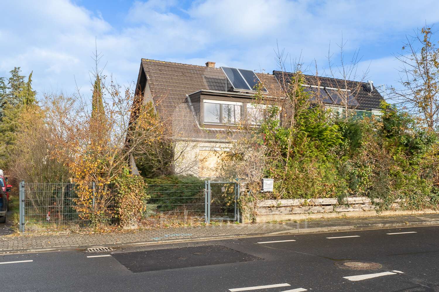 Außenansicht Außenansicht - Doppelhaushälfte in 53913 Swisttal mit 100m² kaufen