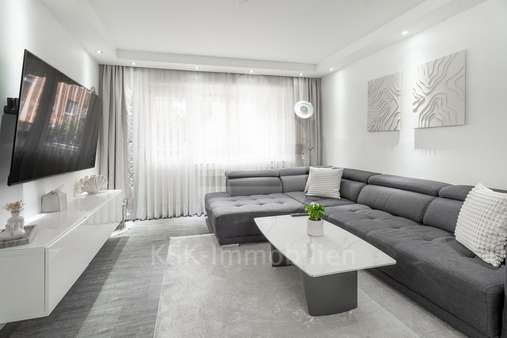 Wohn- und Esszimmer  - Erdgeschosswohnung in 50321 Brühl mit 78m² kaufen