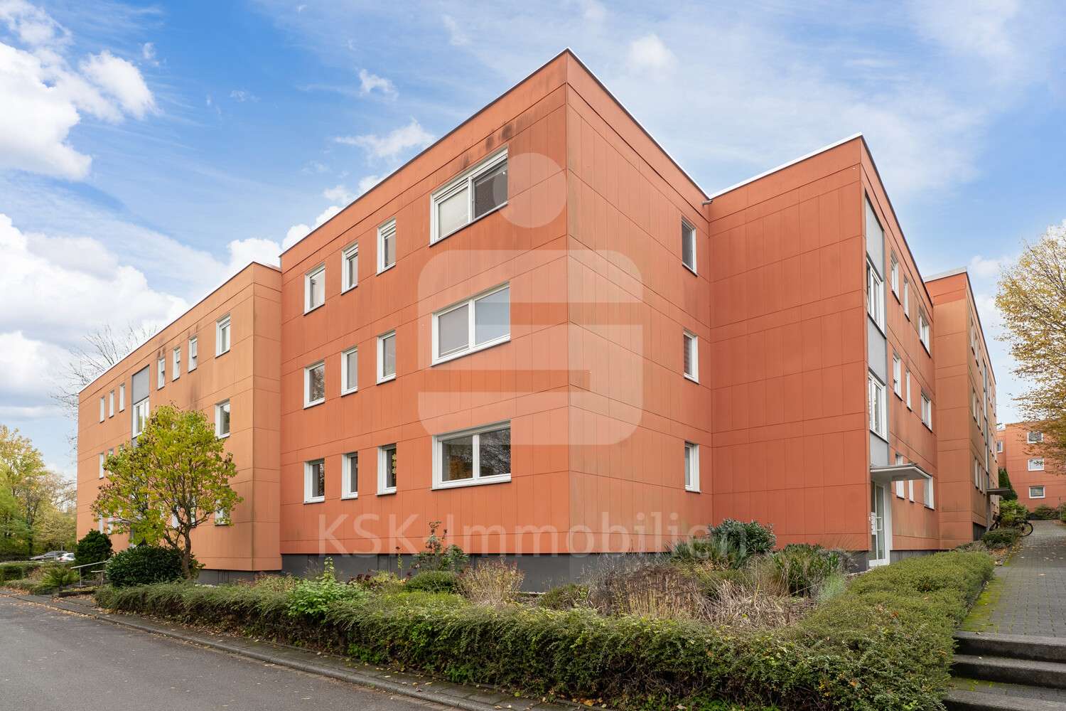 Außenansicht  - Erdgeschosswohnung in 50321 Brühl mit 78m² kaufen