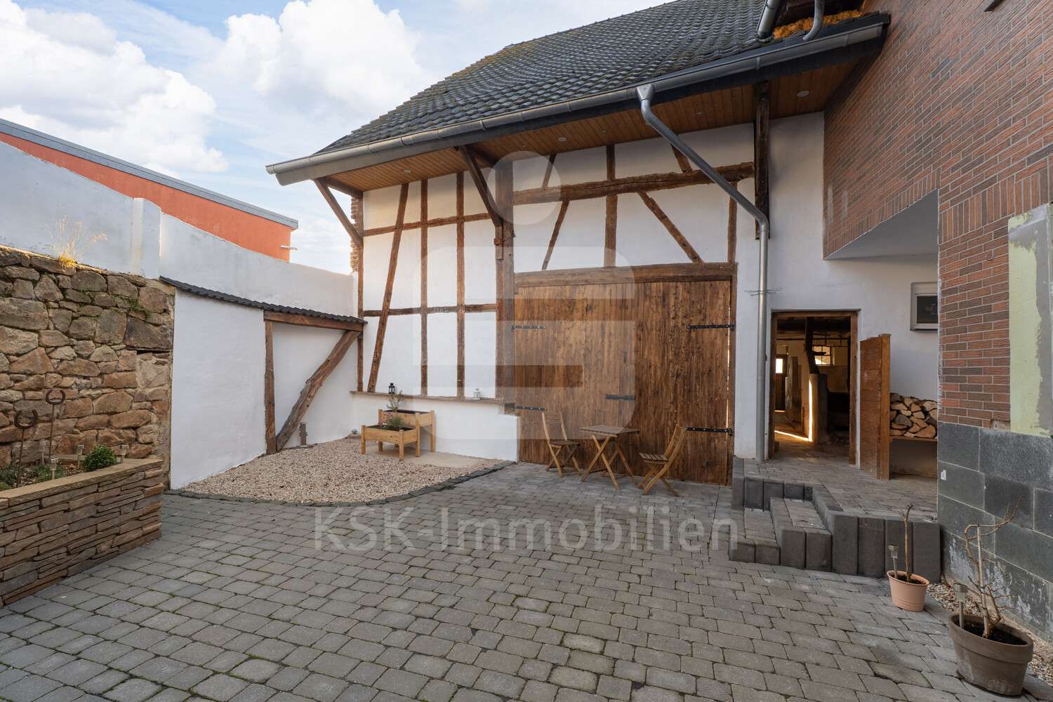 Innenhof - Einfamilienhaus in 53894 Mechernich mit 138m² kaufen