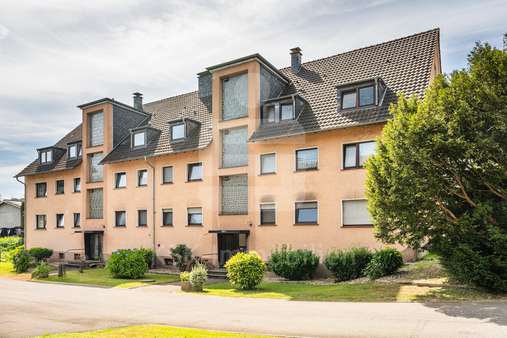 Außenaufnahe  - Dachgeschosswohnung in 51503 Rösrath mit 56m² kaufen