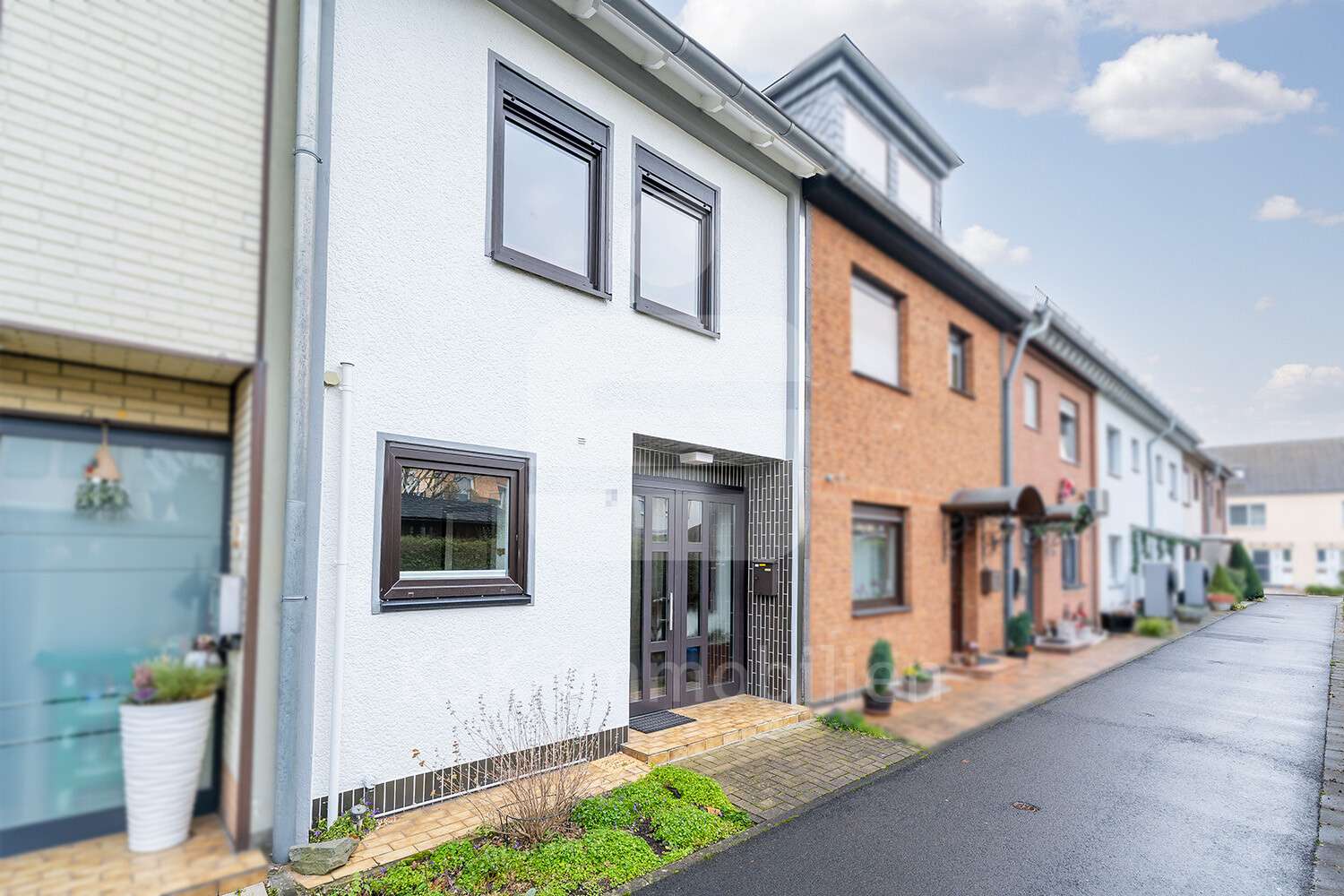 Außenansicht - Reihenmittelhaus in 50389 Wesseling mit 70m² kaufen