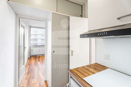 Flur / Eingang - Appartement in 50969 Köln / Zollstock mit 19m² kaufen