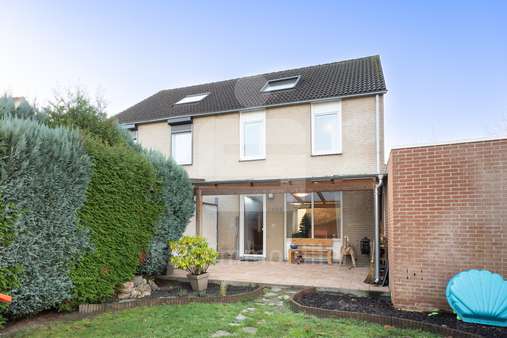 Rückansicht - Doppelhaushälfte in 53332 Bornheim mit 122m² kaufen