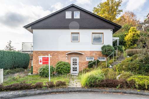 Straßenansicht - Einfamilienhaus in 51491 Overath mit 127m² kaufen