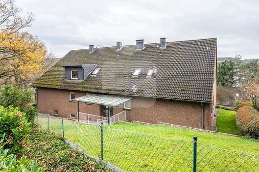 Außenaufnahme  - Dachgeschosswohnung in 51491 Overath mit 63m² kaufen