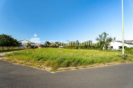 121777 Grundstück 121777 Grundstück - Grundstück in 52388 Nörvenich / Poll mit 1200m² kaufen