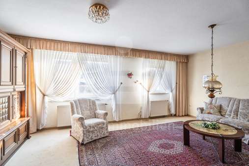 Erdgeschoss Wohnzimmer - Doppelhaushälfte in 50226 Frechen mit 120m² kaufen