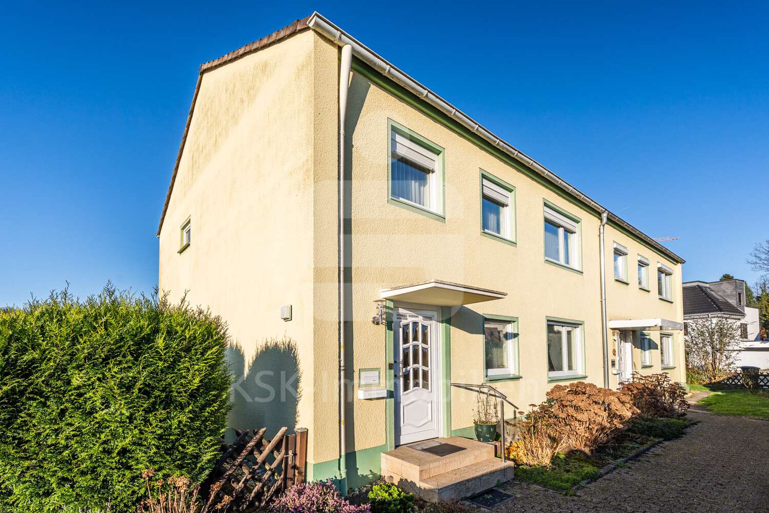 Außenaufnahme - Doppelhaushälfte in 50226 Frechen mit 120m² kaufen