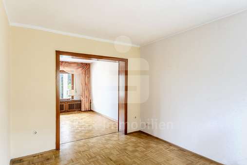 Wohnzimmer Erdgeschoss - Einfamilienhaus in 53332 Bornheim mit 112m² kaufen