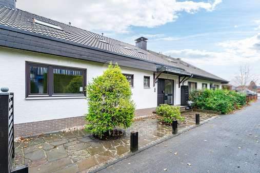 Außenansicht - Reihenmittelhaus in 51766 Engelskirchen mit 209m² kaufen