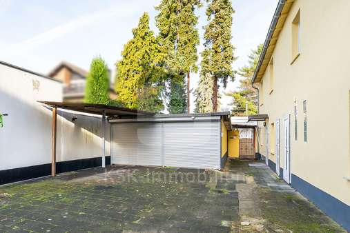 Garagen Garagen - Mehrfamilienhaus in 51149 Köln / Ensen mit 287m² als Kapitalanlage kaufen
