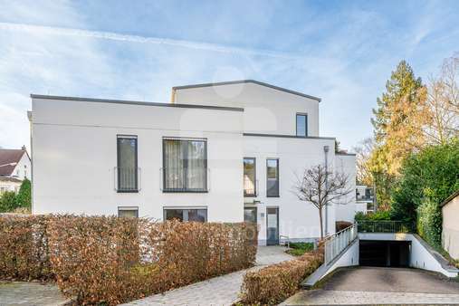 Aussenansicht Aussenansicht - Etagenwohnung in 53604 Bad Honnef mit 115m² kaufen