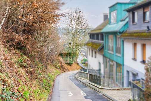 Straßenansicht - Grundstück in 51766 Engelskirchen mit 625m² kaufen