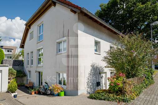 Außenansicht - Souterrain-Wohnung in 42477 Radevormwald mit 57m² kaufen