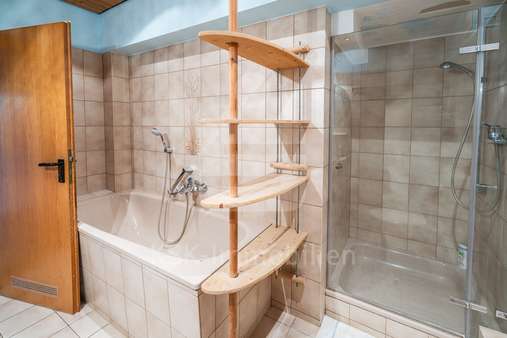 Badezimmer   - Etagenwohnung in 50321 Brühl mit 52m² kaufen