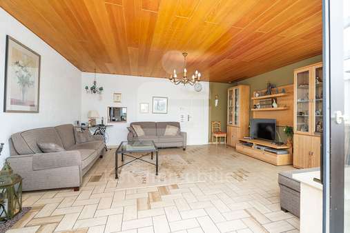 Wohnzimmer Erdgeschoss - Reihenmittelhaus in 50226 Frechen mit 105m² kaufen