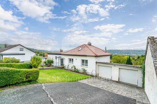 Aussenansicht - Erdgeschosswohnung in 53604 Bad Honnef mit 72m² kaufen