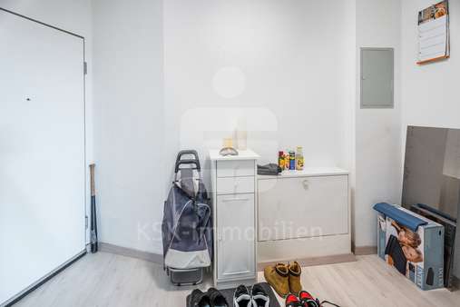 Flur Flur - Etagenwohnung in 50226 Frechen mit 46m² kaufen