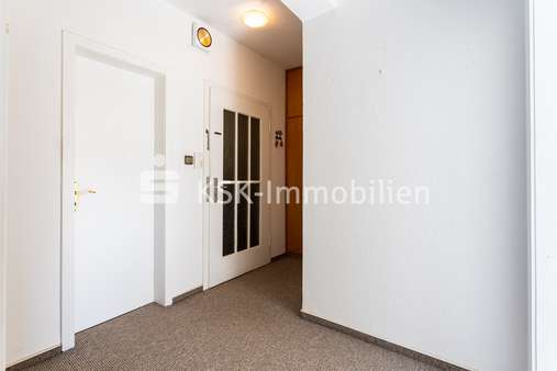 102387 Flur Obergeschoss - Zweifamilienhaus in 53359 Rheinbach mit 136m² günstig kaufen