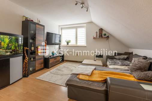 106016 Wohnzimmer Dachgeschoss - Wohnanlage in 50189 Elsdorf mit 211m² als Kapitalanlage kaufen