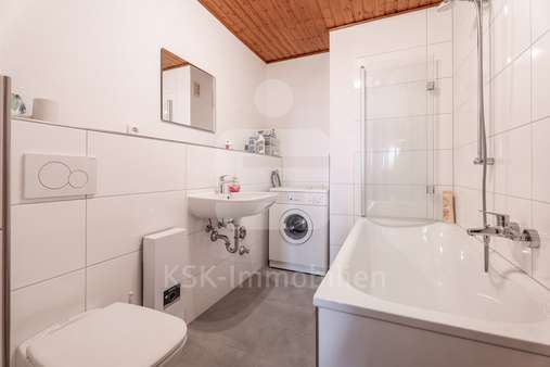 Wohnung 2. Obergeschoss Bad  - Wohnanlage in 50189 Elsdorf mit 211m² als Kapitalanlage kaufen