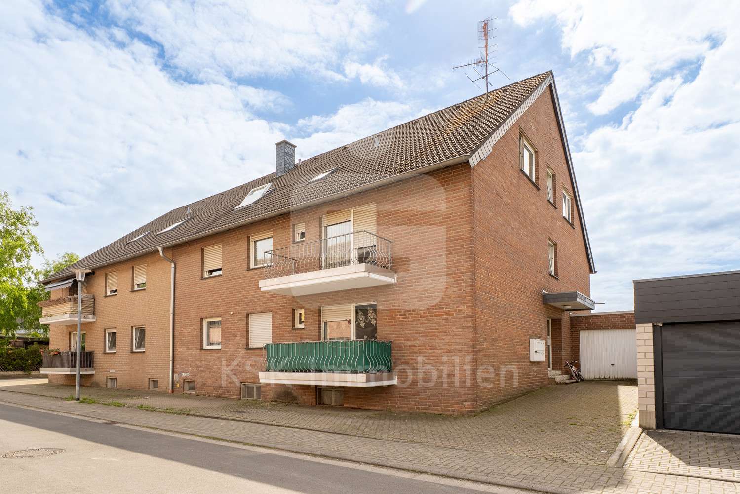 Außenansicht  - Wohnanlage in 50189 Elsdorf mit 211m² als Kapitalanlage kaufen