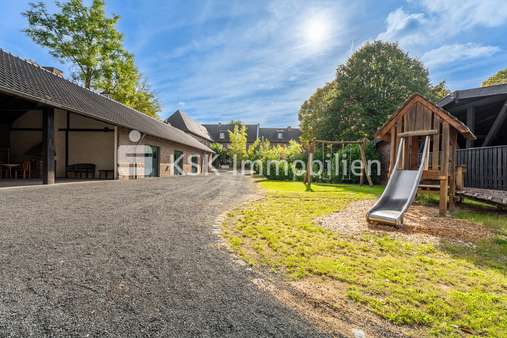 98152 Außenanlage Spielplatz - Maisonette-Wohnung in 50374 Erftstadt mit 105m² kaufen
