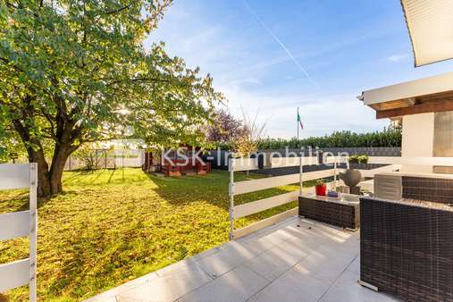 109046 Terrasse und Garten Bungalow - Zweifamilienhaus in 50189 Elsdorf mit 230m² kaufen