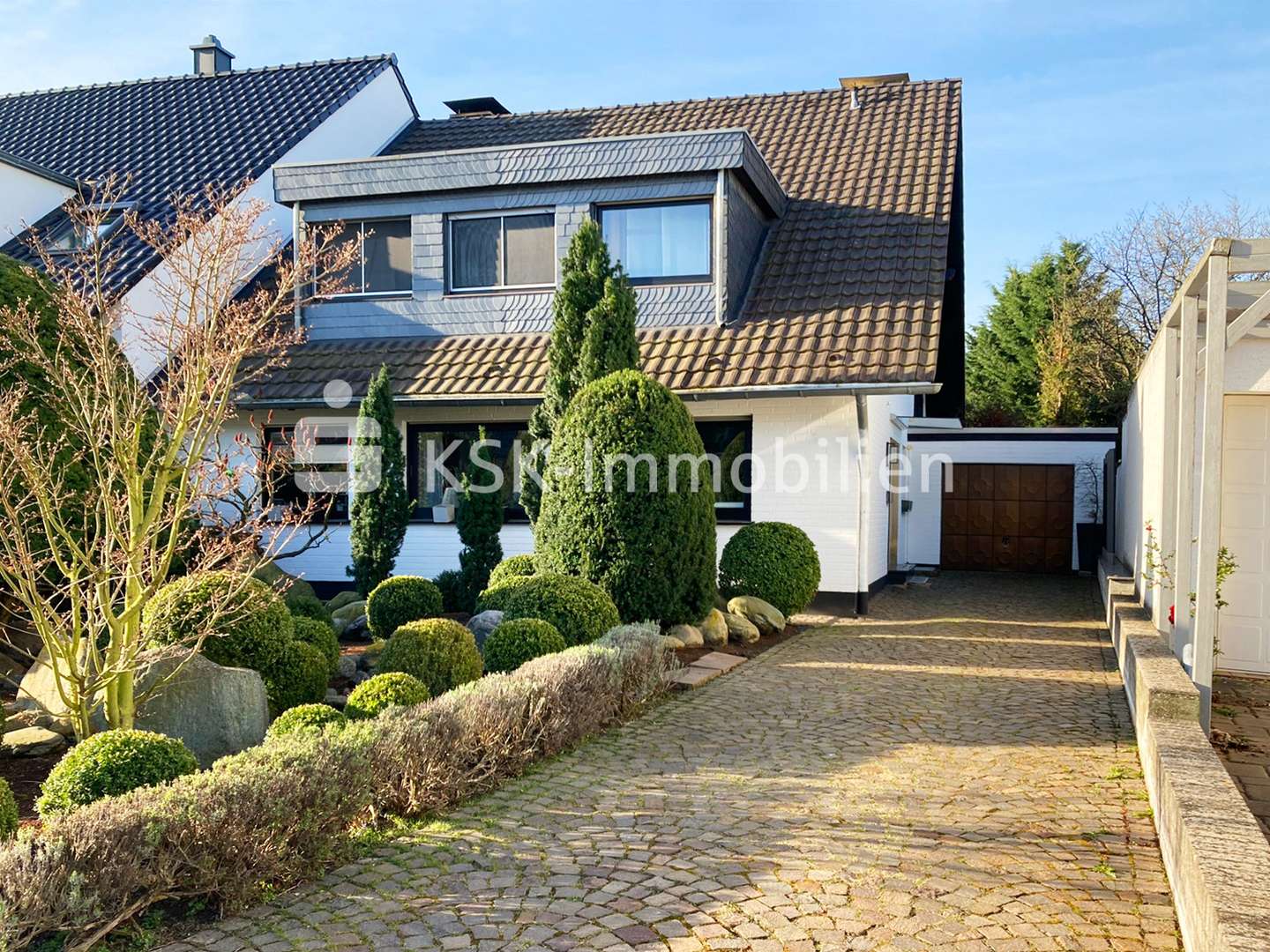 109397 Kundenbild Titelbildwunsch - Doppelhaushälfte in 53913 Swisttal mit 178m² kaufen