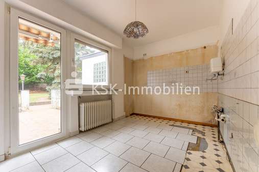 105585 Küche Erdgeschoss - Zweifamilienhaus in 50321 Brühl mit 145m² kaufen