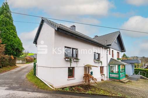 104841 Seitenansicht - Doppelhaushälfte in 51789 Lindlar mit 110m² günstig kaufen