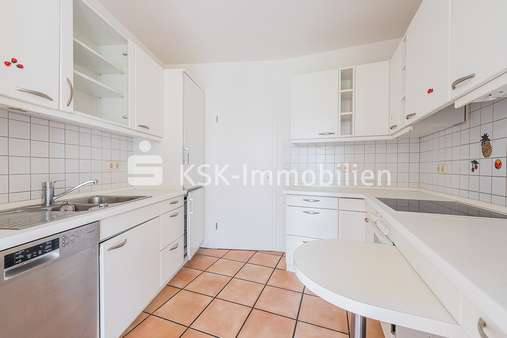 113044 Küche - Etagenwohnung in 50126 Bergheim mit 86m² günstig kaufen