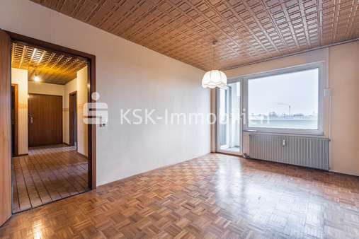 112753 Wohnzimmer - Etagenwohnung in 50389 Wesseling mit 100m² kaufen