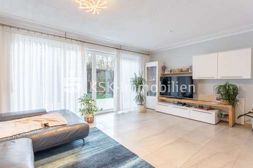 99148 Wohnzimmer Erdgesschoss - Einfamilienhaus in 53721 Siegburg mit 112m² günstig kaufen