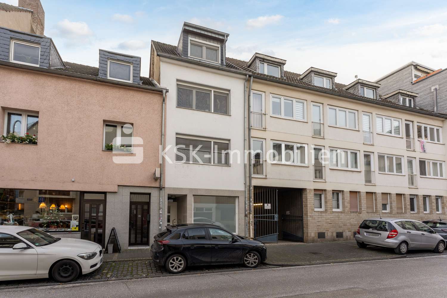 95148 Außenaufnahme - Mehrfamilienhaus in 50668 Köln mit 152m² als Kapitalanlage günstig kaufen