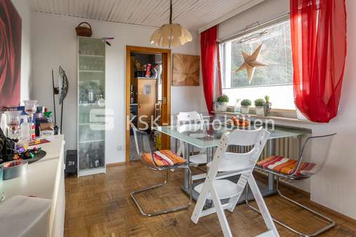 110221 Esszimmer - Maisonette-Wohnung in 51503 Rösrath mit 102m² günstig kaufen