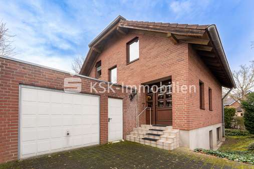 113682 Eingang - Einfamilienhaus in 50129 Bergheim mit 86m² günstig kaufen