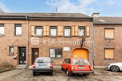 112918 Außenanischt - Reihenmittelhaus in 50126 Bergheim mit 84m² günstig kaufen