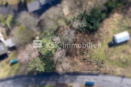 110826 Drohnenfoto senkrecht 2 - Grundstück in 51766 Engelskirchen / Rommersberg mit 951m² günstig kaufen