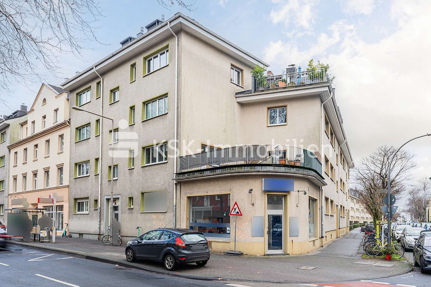 111143 Frontansicht - Erdgeschosswohnung in 50937 Köln / Sülz mit 117m² günstig kaufen