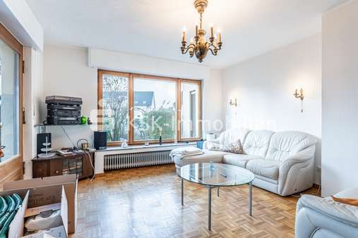 107976 Wohnzimmer Erdgeschoss - Einfamilienhaus in 51503 Rösrath mit 176m² kaufen