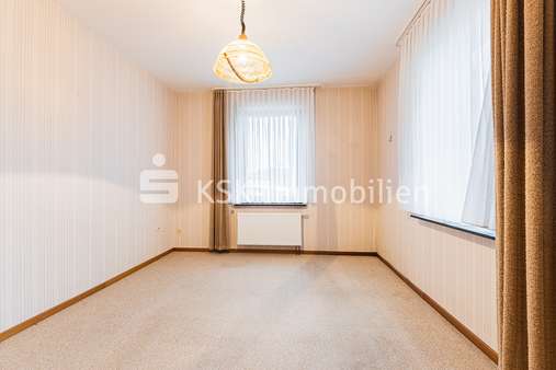 111956 Zimmer Erdgeschoss - Einfamilienhaus in 50389 Wesseling mit 115m² kaufen