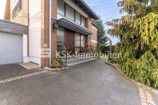 113784 Vorderansicht - Einfamilienhaus in 50374 Erftstadt / Lechenich mit 206m² günstig kaufen