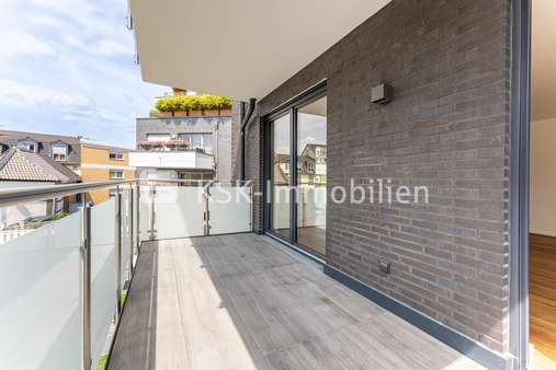 Balkon - Etagenwohnung in 50226 Frechen mit 100m² kaufen