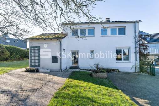 114750 Rückseite - Einfamilienhaus in 51519 Odenthal mit 248m² günstig kaufen