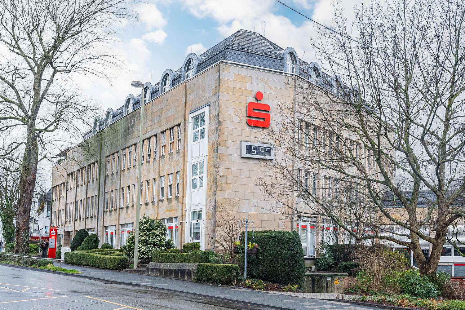 Frontansicht - Bürofläche in 51399 Burscheid mit 0m² mieten