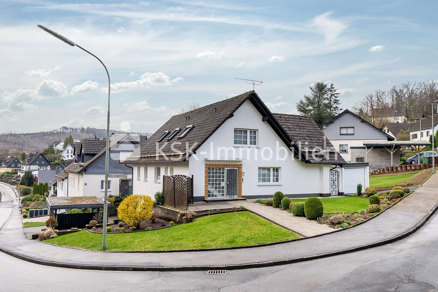 113506 Vorderansicht - Zweifamilienhaus in 51645 Gummersbach / Derschlag mit 217m² günstig kaufen